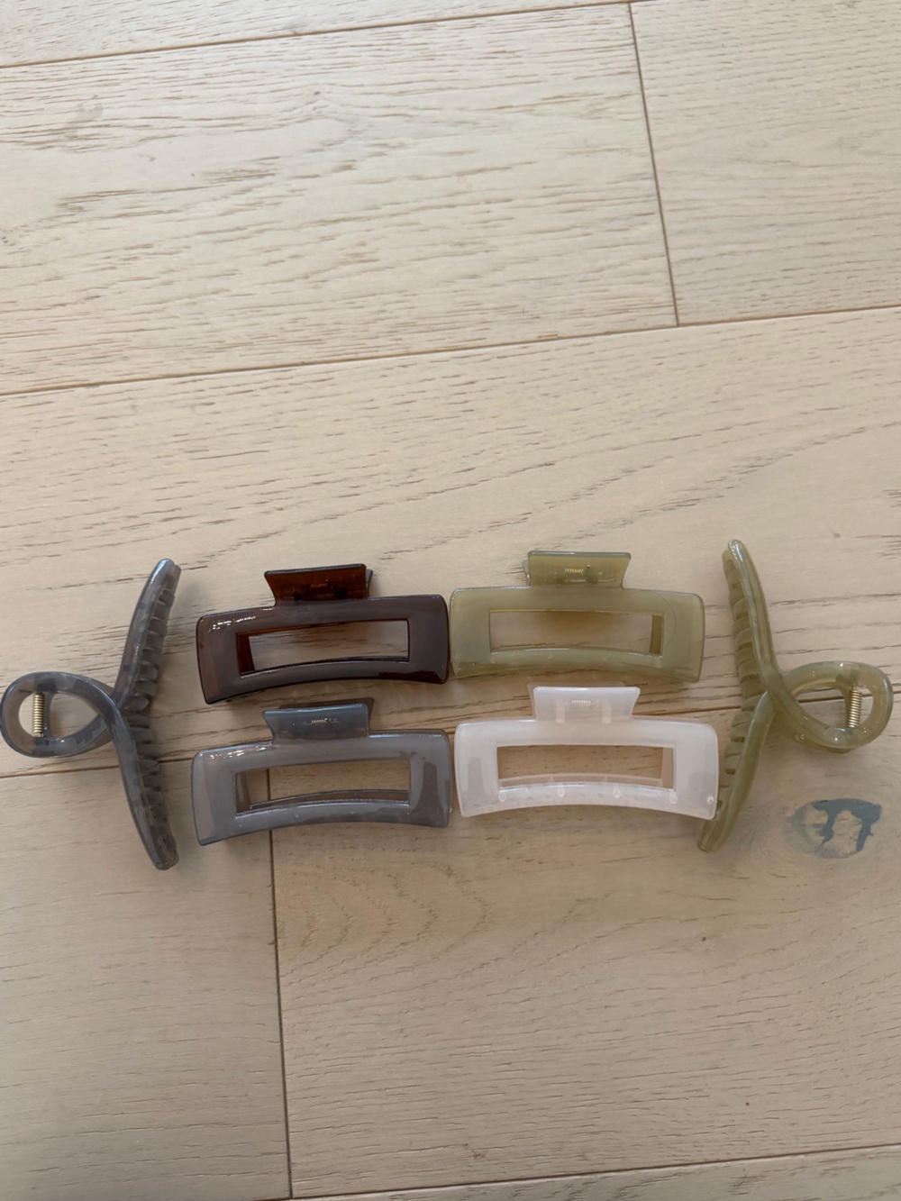 Neutral Multi-Color Hair Claw Clip Set - Brand Unspecified